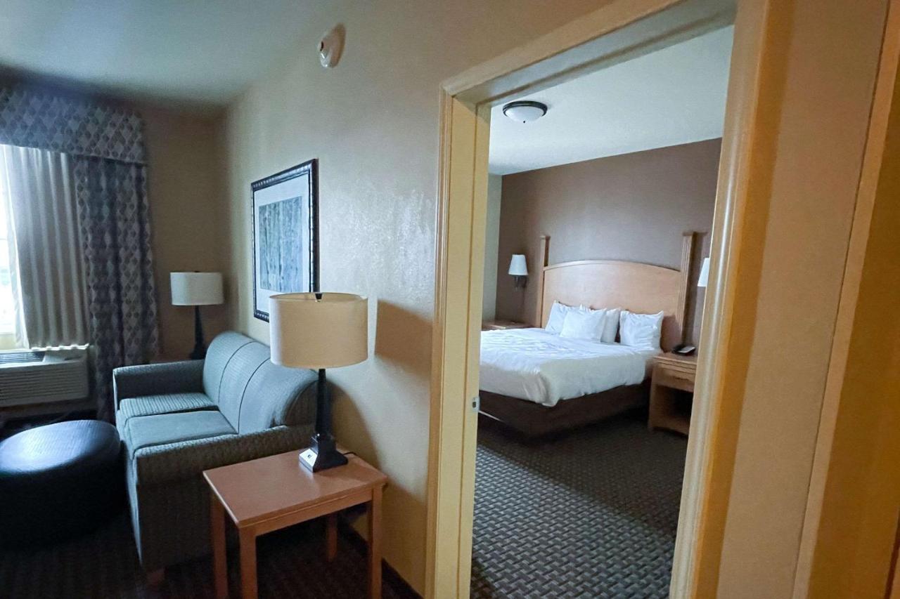 Mainstay Suites Williston Eksteriør billede